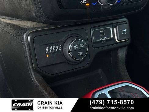 Used 2022 Jeep Renegade Trailhawk w/ Sun/Sound Group AWD/4WD image 18