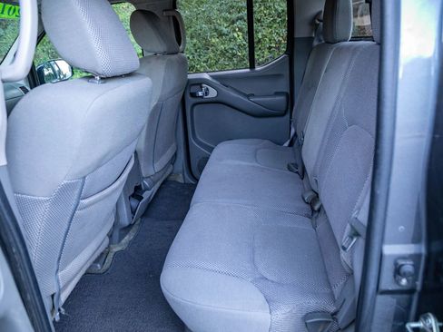 Used 2017 Nissan Frontier SV w/ SV Value Truck Package image 29