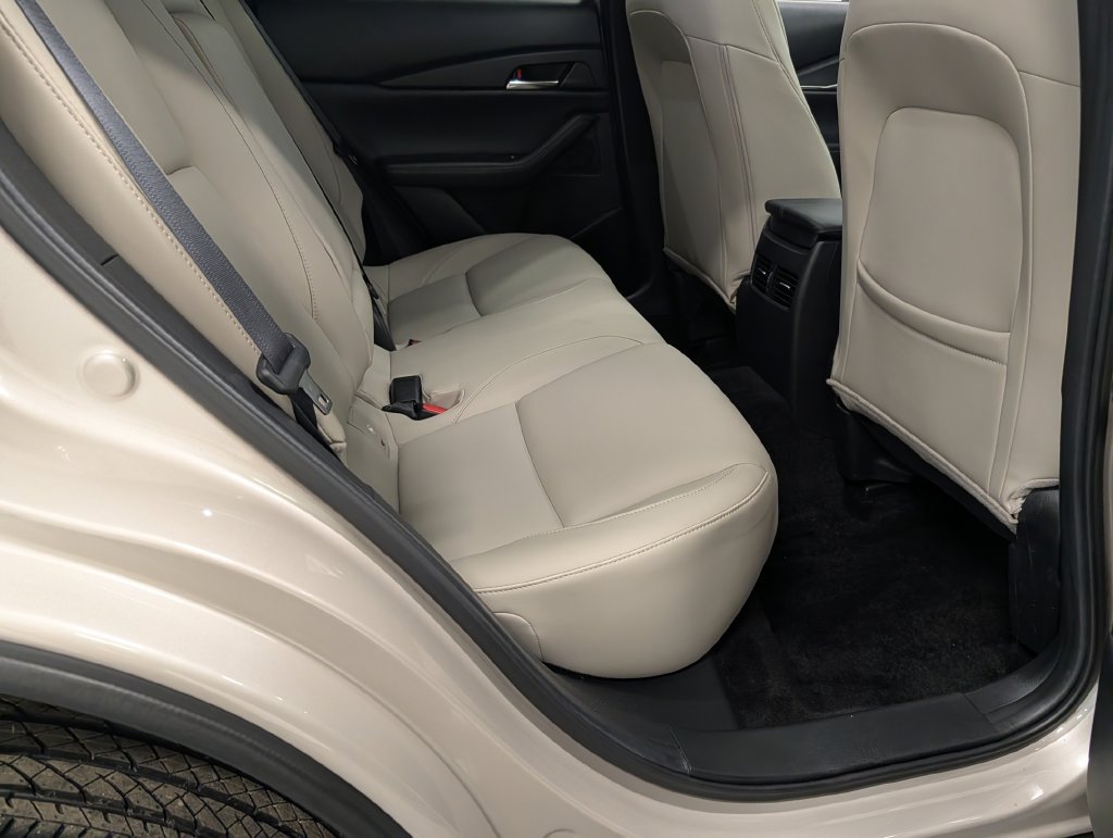 Certified 2024 MAZDA CX-30 AWD 2.5 S w/ Preferred Package image 28