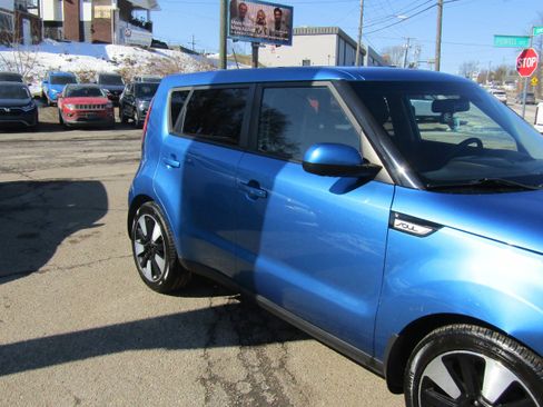 Used 2016 Kia Soul + w/ Designer's Package image 6