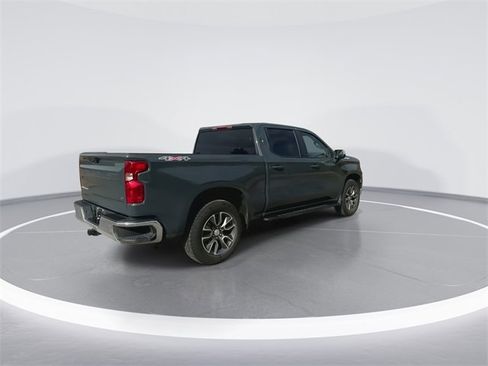 Used 2025 Chevrolet Silverado 1500 LT image 11