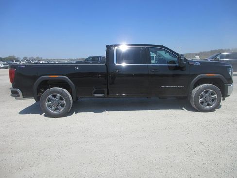 New 2026 GMC Sierra 3500 SLE w/ SLE Value Package AWD/4WD image 3