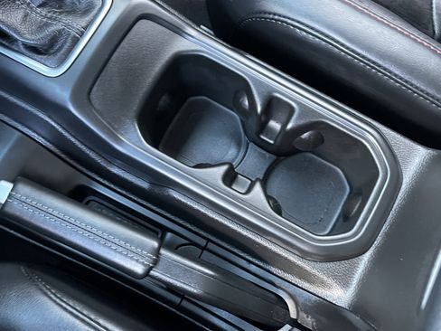 New 2026 Jeep Wrangler Unlimited Rubicon w/ Technology Group image 32