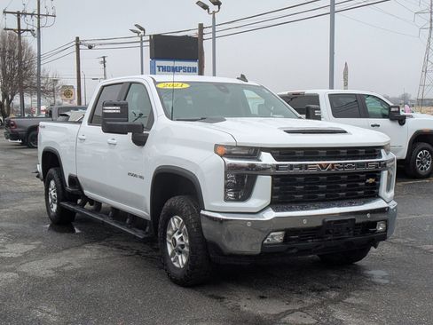 Used 2021 Chevrolet Silverado 2500 LT w/ Convenience Package AWD/4WD image 8
