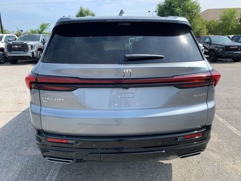 New 2026 Buick Enclave Sport Touring w/ Power Package image 5