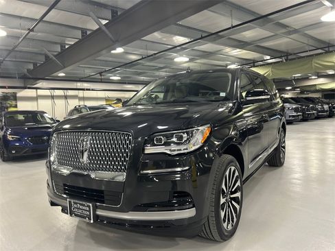 Used 2022 Lincoln Navigator L Reserve image 5