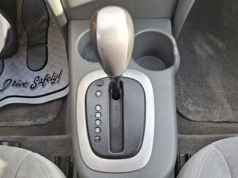 Used 2005 Saturn ION Level 3 w/ Travel Pkg image 21