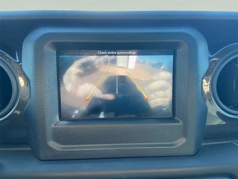 Used 2021 Jeep Wrangler Unlimited Sport image 30