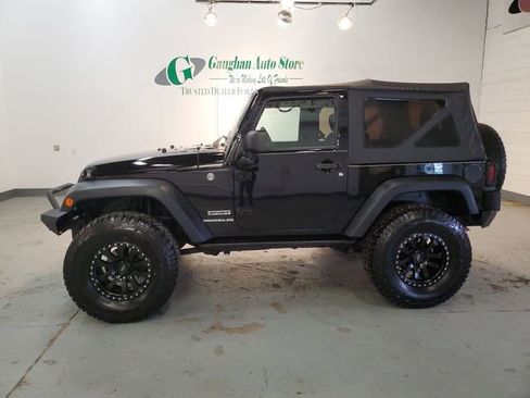 Used 2017 Jeep Wrangler Sport w/ Quick Order Package 24S AWD/4WD image 3