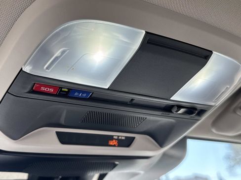 Used 2024 Subaru Crosstrek 2.5i Limited w/ Crosstrek Mirror Package image 29