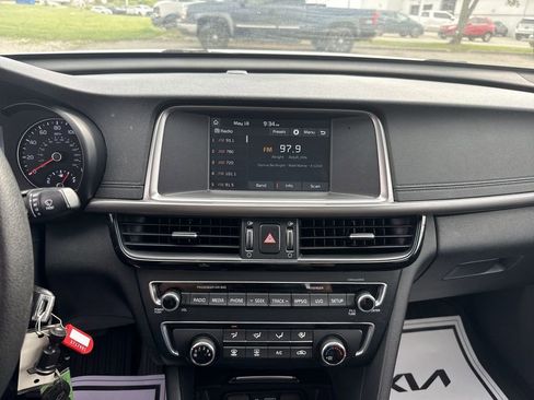 Used 2018 Kia Optima LX w/ Convenience Package FWD image 12