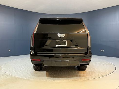 New 2026 Cadillac Escalade ESV Sport w/ LPO, ONYX Package image 9