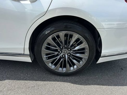 Used 2018 Lexus LS 500 w/ Interior Upgrade Package RWD image 37