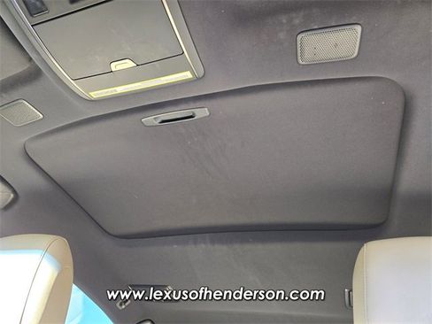 Certified 2021 Lexus LS 500 w/ Accessory Package (Z1) image 12