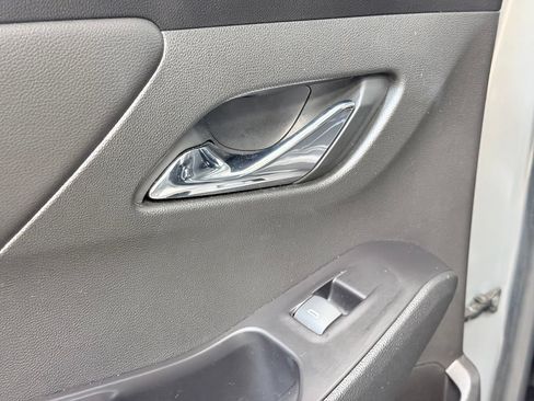 Used 2019 Chevrolet Traverse LT w/ LT Premium Package FWD image 17
