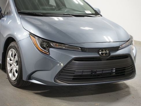 Certified 2026 Toyota Corolla LE FWD image 4