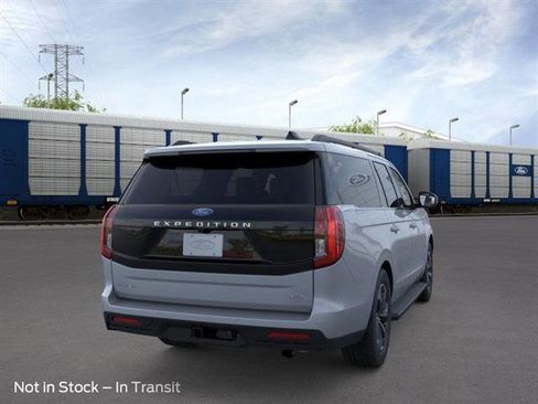 New 2026 Ford Expedition Max Active image 8