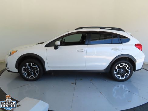 Used 2017 Subaru Crosstrek 2.0i Premium AWD/4WD image 6