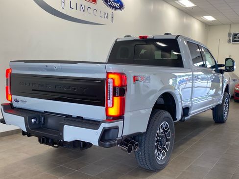 New 2026 Ford F350 Platinum w/ FX4 Off-Road Package AWD/4WD image 7