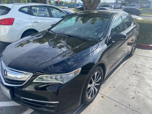 Used 2017 Acura TLX FWD image 3