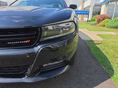 Used 2023 Dodge Charger SXT AWD/4WD image 10