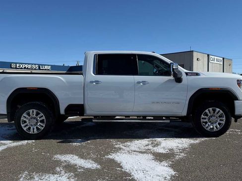 Used 2021 GMC Sierra 3500 Denali w/ Technology Package image 3