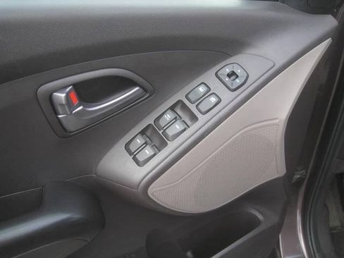 Used 2014 Hyundai Tucson GLS FWD image 15