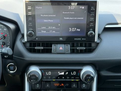 Used 2022 Toyota RAV4 XLE Premium FWD image 14
