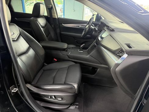 Used 2017 Cadillac XT5 Premium Luxury AWD/4WD image 21