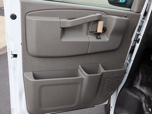 New 2025 Chevrolet Express 2500 w/ Driver Convenience Package RWD image 18