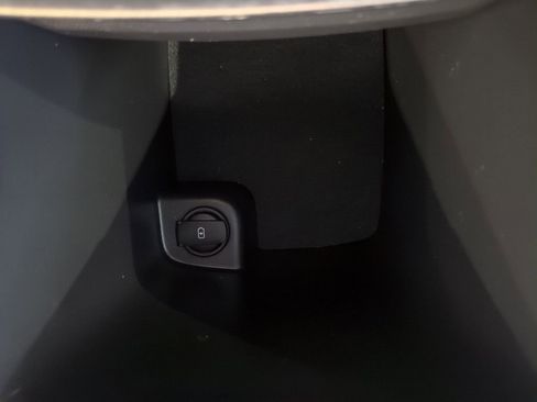 Used 2022 Kia Telluride SX w/ SX Prestige Package image 33