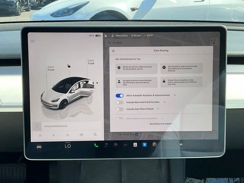 Used 2023 Tesla Model 3 Standard Range image 41