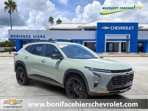 Used 2025 Chevrolet Trax ACTIV w/ Sunroof Package FWD image 1