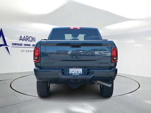 Used 2025 RAM 2500 Big Horn AWD/4WD image 3