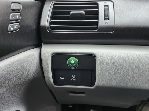 Used 2013 Honda Accord EX-L image 35