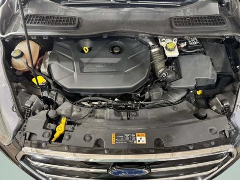 Used 2017 Ford Escape Titanium AWD/4WD image 27