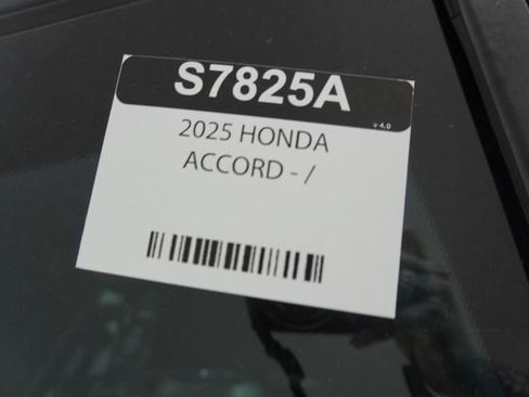 Used 2025 Honda Accord Sport image 40