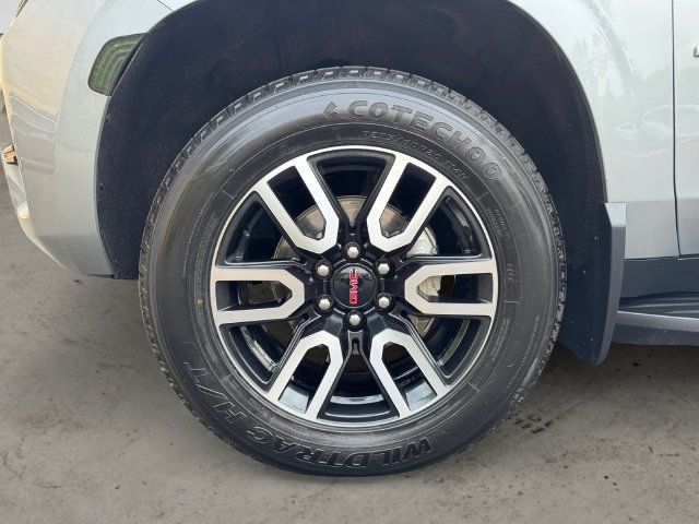 Used 2024 GMC Yukon XL AT4 w/ Max Trailering Package AWD/4WD image 9
