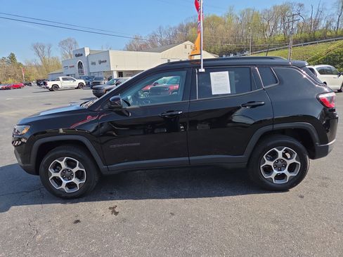 Certified 2022 Jeep Compass Trailhawk w/ Trailhawk Convenience Group AWD/4WD image 7