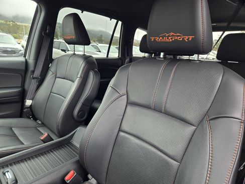 Used 2023 Honda Passport TrailSport image 16