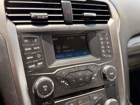 Used 2018 Ford Fusion S FWD image 24