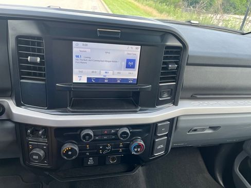 Used 2026 Ford F250 XLT AWD/4WD image 8