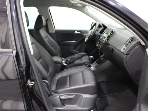 Used 2014 Volkswagen Tiguan SE FWD image 20