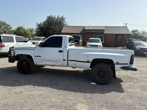 Used 2002 Dodge Ram 3500 Truck 2WD Regular Cab image 2