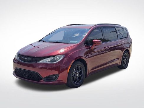 Used 2019 Chrysler Pacifica Limited w/ Advanced Safetytec Group FWD image 3