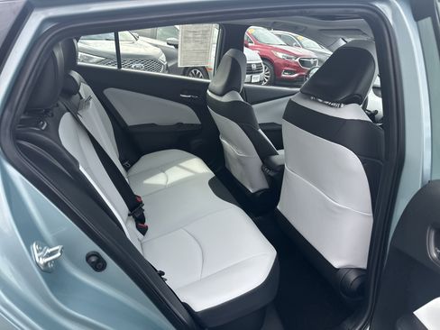 Used 2021 Toyota Prius Limited w/ Premium Convenience Package FWD image 21