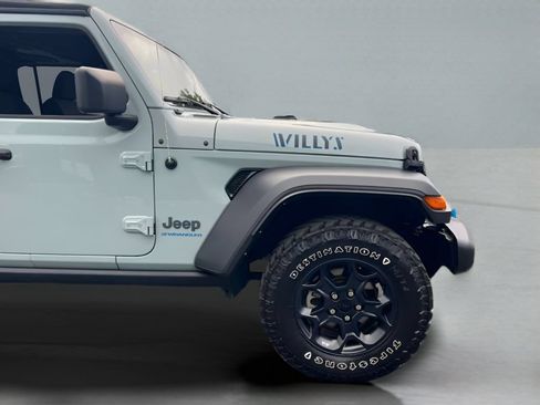 Used 2023 Jeep Wrangler Unlimited w/ Cold Weather Group AWD/4WD image 26