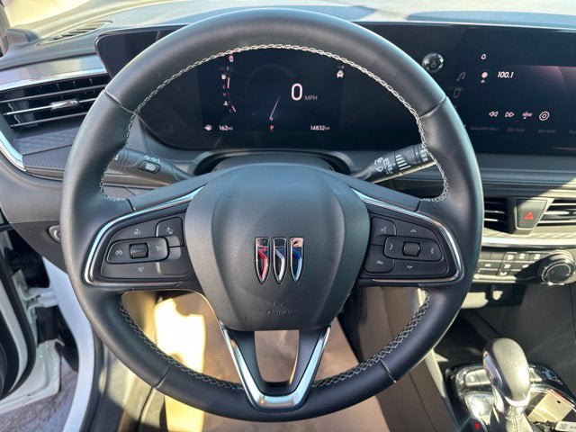 Used 2024 Buick Encore GX Preferred FWD image 12