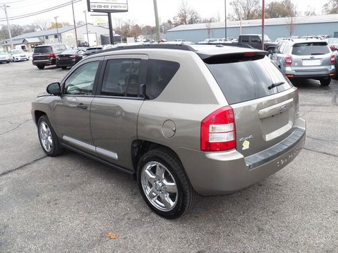 Used 2008 Jeep Compass Limited image 5
