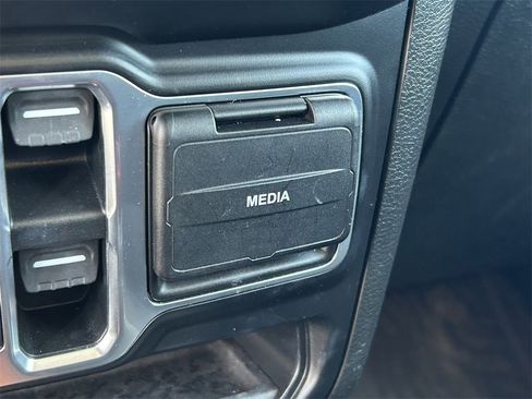 Used 2020 Jeep Wrangler Unlimited Sport S image 30